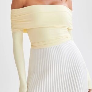 *SOLD* NWT Meshki “LUCINDA” lemon off the shoulder long sleeve top